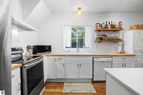 Tiny photo for 210 E Fourteenth Street, Traverse City, MI 49684 (MLS # 1946373)