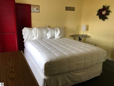 Tiny photo for 601 Randolph Street, Traverse City, MI 49684 (MLS # 1942483)