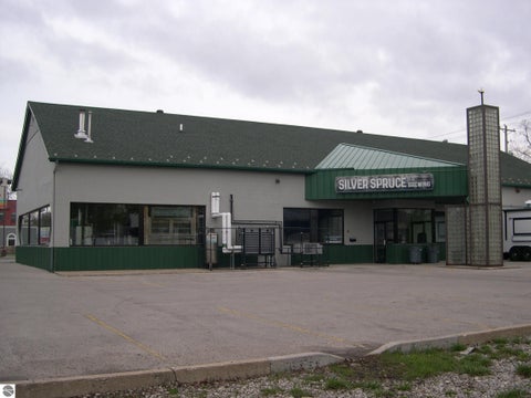 Tiny photo for 1589 Edgewater Ridge, Traverse City, MI 49684 (MLS # 1948309)