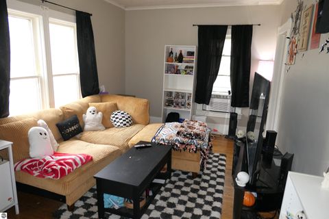 Tiny photo for 424 S Kinney Street, Mt Pleasant, MI 48858 (MLS # 1943237)