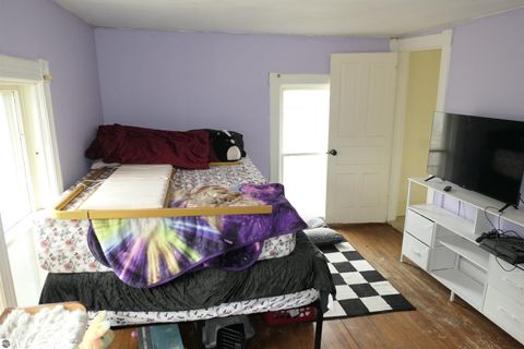 Tiny photo for 424 S Kinney Street, Mt Pleasant, MI 48858 (MLS # 1943237)