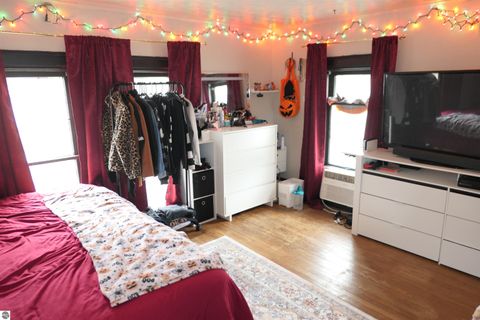 Tiny photo for 424 S Kinney Street, Mt Pleasant, MI 48858 (MLS # 1943237)