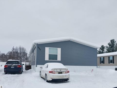 Tiny photo for 2087 Leisure Lane, Traverse City, MI 49686 (MLS # 1942118)