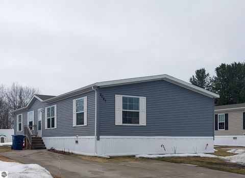 Tiny photo for 2087 Leisure Lane, Traverse City, MI 49686 (MLS # 1942118)