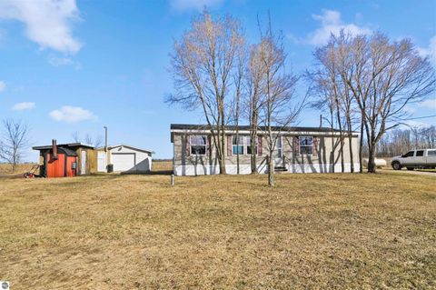 Tiny photo for 16328 110th Avenue, Evart, MI 49631 (MLS # 1942853)