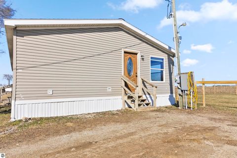 Tiny photo for 16328 110th Avenue, Evart, MI 49631 (MLS # 1942853)