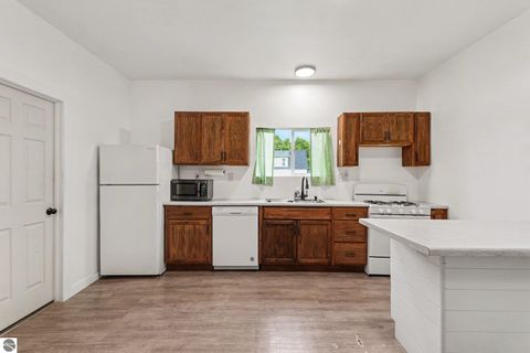 Tiny photo for 210 S Adams Street, Mt Pleasant, MI 48858 (MLS # 1947254)