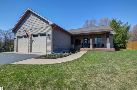 Photo of 662 Becca Lane, Traverse City, MI 49685 (MLS # 1944082)