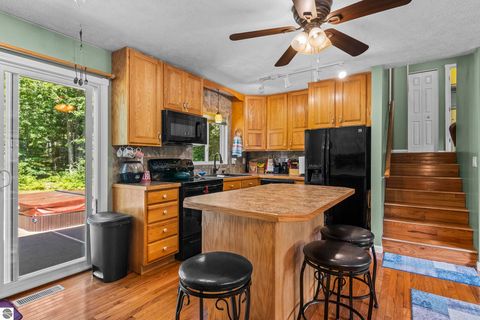 Tiny photo for 3961 Dogwood Drive, Traverse City, MI 49696 (MLS # 1947508)