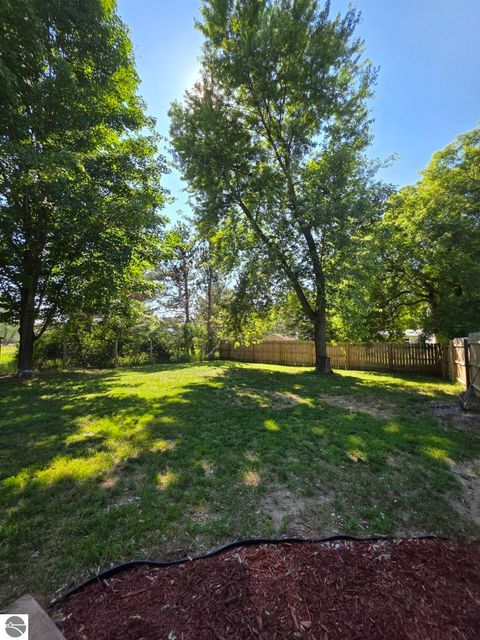 Tiny photo for 8937 Valley Road, Nw, Rapid City, MI 49646 (MLS # 1947711)
