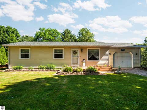 Photo of 4822 Candlewood Lane, Traverse City, MI 49685 (MLS # 1946733)