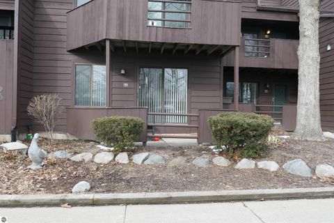 Tiny photo for 205 E Jolly Road #6, Lansing, MI 48910 (MLS # 1942561)