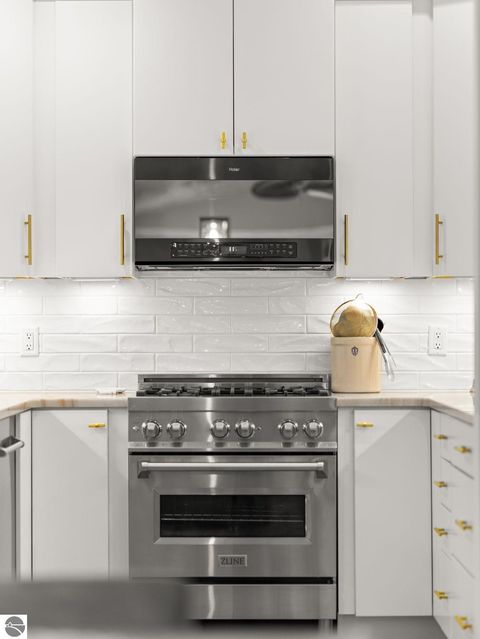 Tiny photo for 1154 Hemingway Lane, Traverse City, MI 49686 (MLS # 1942216)