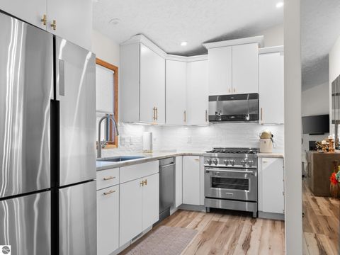 Tiny photo for 1154 Hemingway Lane, Traverse City, MI 49686 (MLS # 1942216)