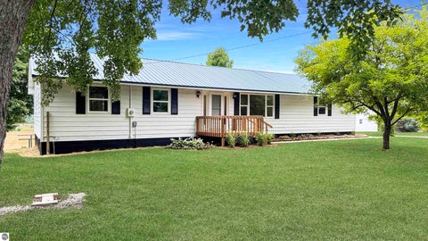 Tiny photo for 145 S 35 Road, Cadillac, MI 49601 (MLS # 1950029)