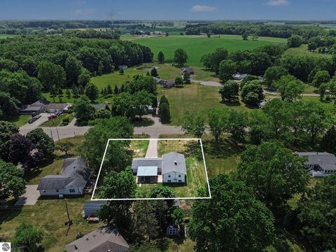 Tiny photo for 8197 S Federal Road, Shepherd, MI 48883 (MLS # 1947850)