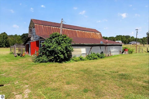 Tiny photo for 4667 N Croswell Road, Alma, MI 48801 (MLS # 1949840)