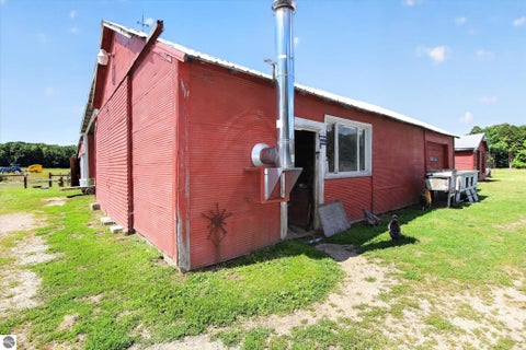 Tiny photo for 4667 N Croswell Road, Alma, MI 48801 (MLS # 1949840)
