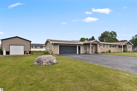 Tiny photo for 18116 205th Avenue, Big Rapids, MI 49307 (MLS # 1947473)