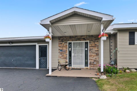 Tiny photo for 18116 205th Avenue, Big Rapids, MI 49307 (MLS # 1947473)