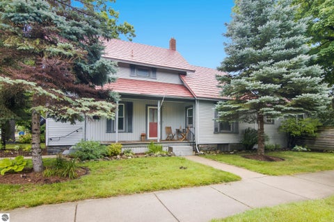 Photo of 202 E Ninth Street, Traverse City, MI 49686 (MLS # 1950345)