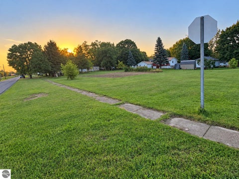 Tiny photo for 507 W Railroad Street, Perrinton, MI 48871 (MLS # 1951582)