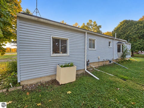 Tiny photo for 507 W Railroad Street, Perrinton, MI 48871 (MLS # 1951582)