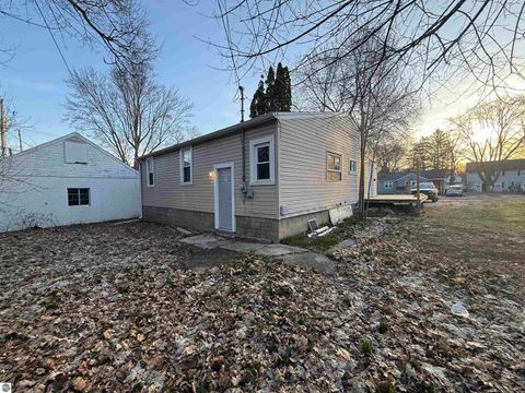Tiny photo for 1012 S Lansing, Mt Pleasant, MI 48858 (MLS # 1943858)