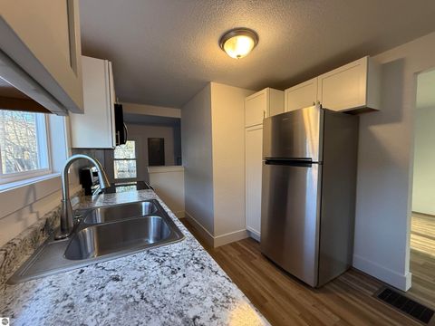 Tiny photo for 1012 S Lansing, Mt Pleasant, MI 48858 (MLS # 1943858)