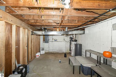 Tiny photo for 288 30th Avenue, Six Lakes, MI 48886 (MLS # 1941001)