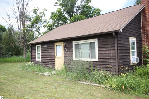 Tiny photo for 2624 Hartman Road, Traverse City, MI 49685 (MLS # 1941896)