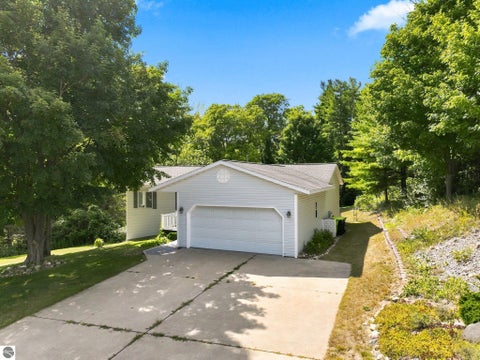 Tiny photo for 5119 Anna Drive, Traverse City, MI 49684 (MLS # 1949890)