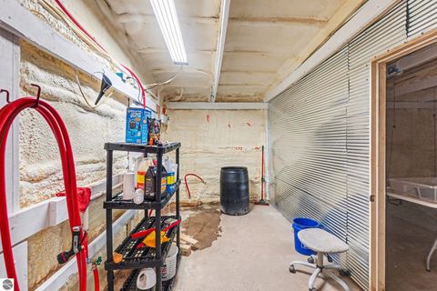 Tiny photo for 9047 E Oakwood Trail, Reed City, MI 49677 (MLS # 1942383)