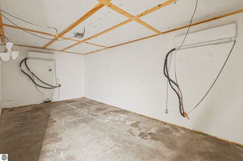 Tiny photo for 9047 E Oakwood Trail, Reed City, MI 49677 (MLS # 1942383)