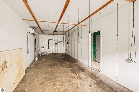 Tiny photo for 9047 E Oakwood Trail, Reed City, MI 49677 (MLS # 1942383)