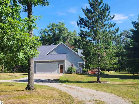 Tiny photo for 6260 Evergreen DR, Hale, MI 48739 (MLS # 1948667)