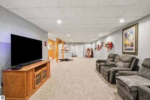 Tiny photo for 6260 Evergreen DR, Hale, MI 48739 (MLS # 1948667)