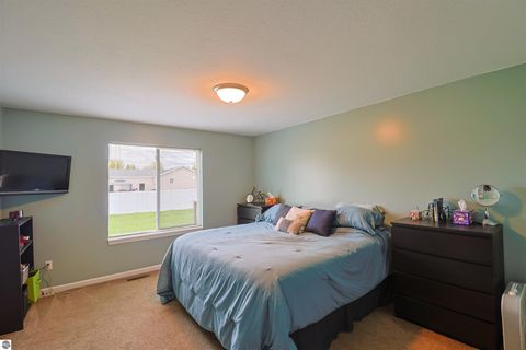 Tiny photo for 1631 Heritage Way, Mt Pleasant, MI 48858 (MLS # 1944819)