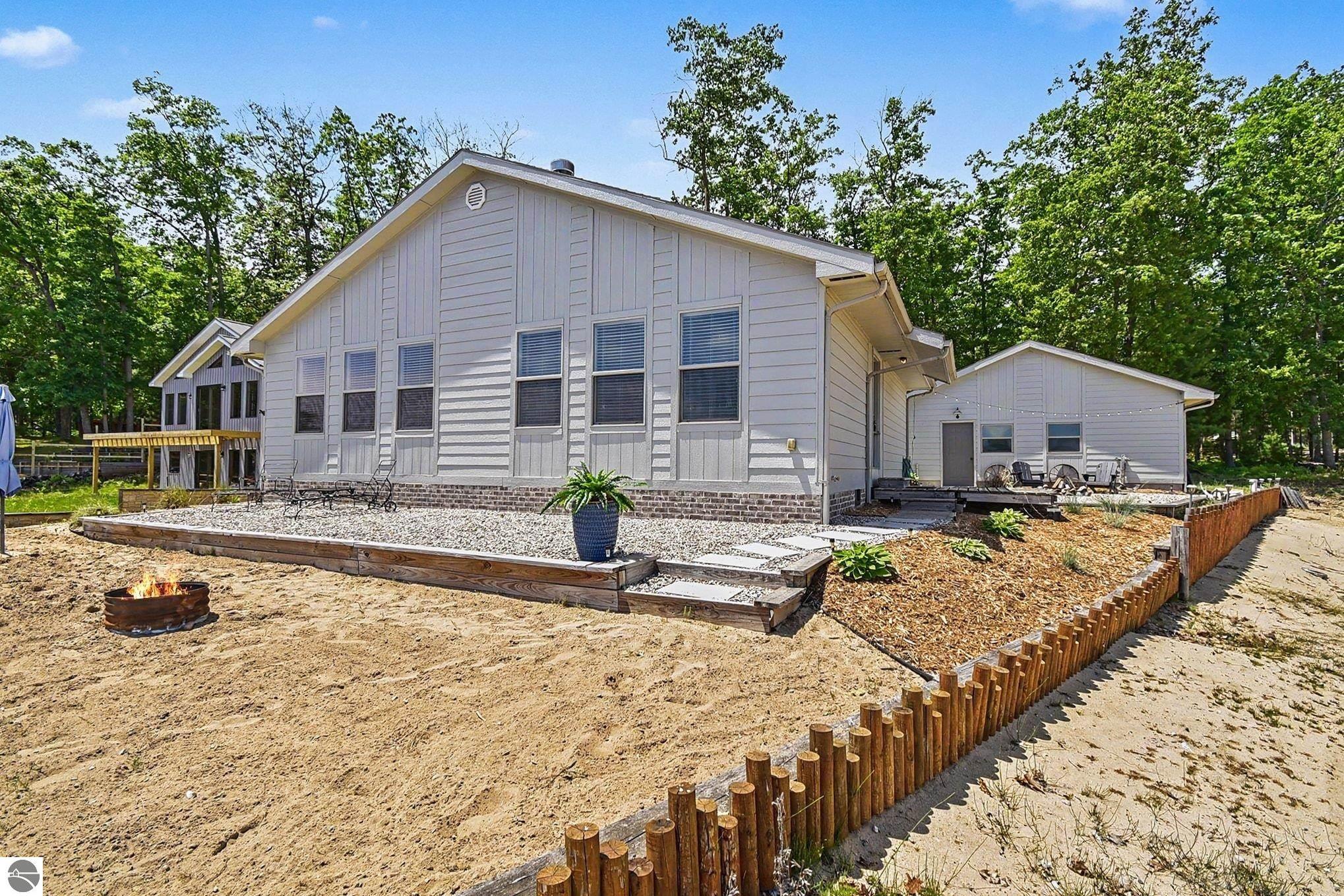 Photo 1 of 33 — 2280 Bliss Lane, National City, MI 48748