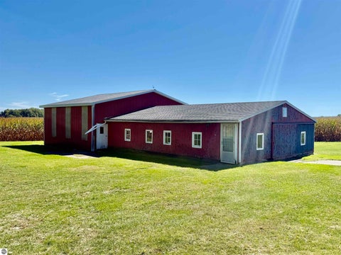 Tiny photo for 588 E Pierce Road, Ithaca, MI 48847 (MLS # 1951019)