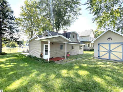 Tiny photo for 5544 N Merry Court, Sanford, MI 48657 (MLS # 1949786)