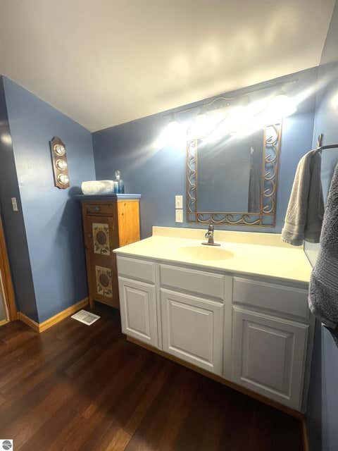 Tiny photo for 5544 N Merry Court, Sanford, MI 48657 (MLS # 1949786)