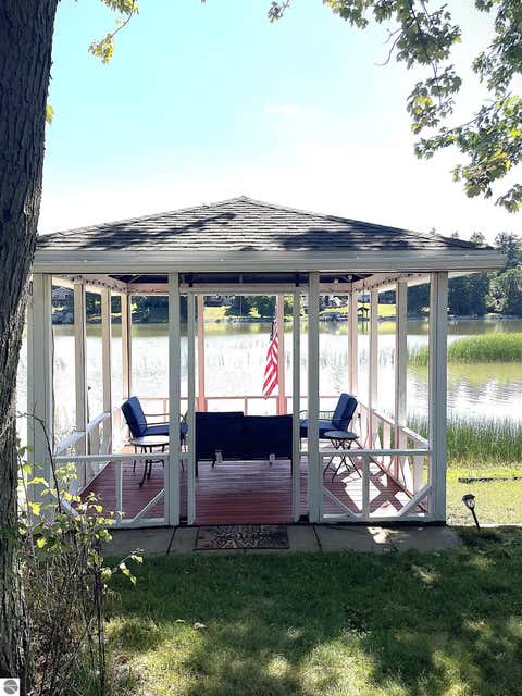 Tiny photo for 5544 N Merry Court, Sanford, MI 48657 (MLS # 1949786)