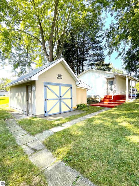 Tiny photo for 5544 N Merry Court, Sanford, MI 48657 (MLS # 1949786)