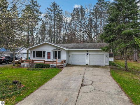 Tiny photo for 209 Linwood Drive, Prudenville, MI 48651 (MLS # 1941791)