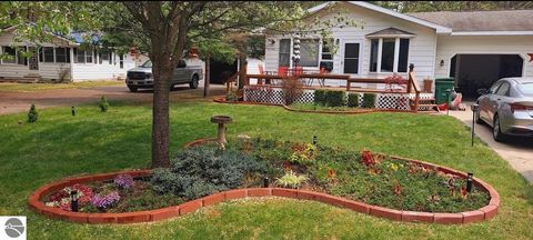 Tiny photo for 209 Linwood Drive, Prudenville, MI 48651 (MLS # 1941791)