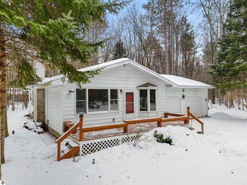 Tiny photo for 209 Linwood Drive, Prudenville, MI 48651 (MLS # 1941791)