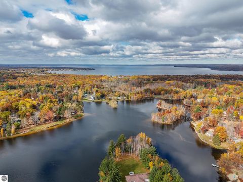 Tiny photo for 209 Linwood Drive, Prudenville, MI 48651 (MLS # 1941791)