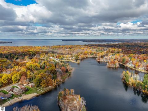 Tiny photo for 209 Linwood Drive, Prudenville, MI 48651 (MLS # 1941791)