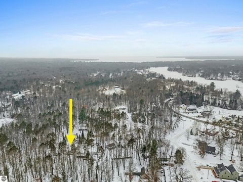 Tiny photo for 209 Linwood Drive, Prudenville, MI 48651 (MLS # 1941791)